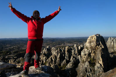 Descubrimiento de la escalada en el Cerro del Hierro (Sevilla) Descubrimiento de la escalada en el Cerro del Hierro (Sevilla)